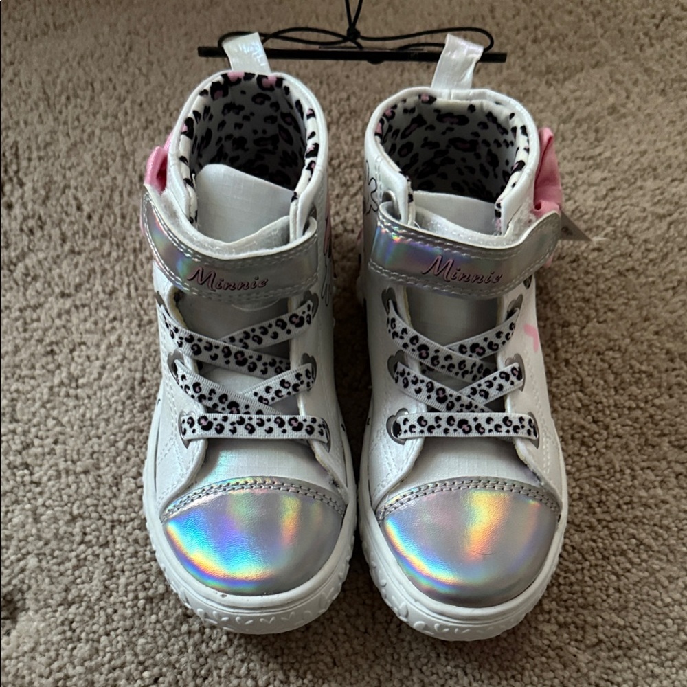 Disney Junior Minnie Mouse Silver, White, Pink and Black Sneakers